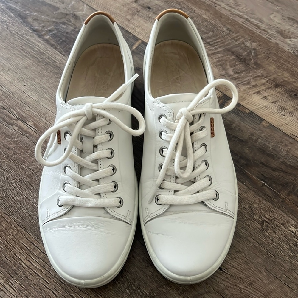 Ecco sneakers women’s size 8.5